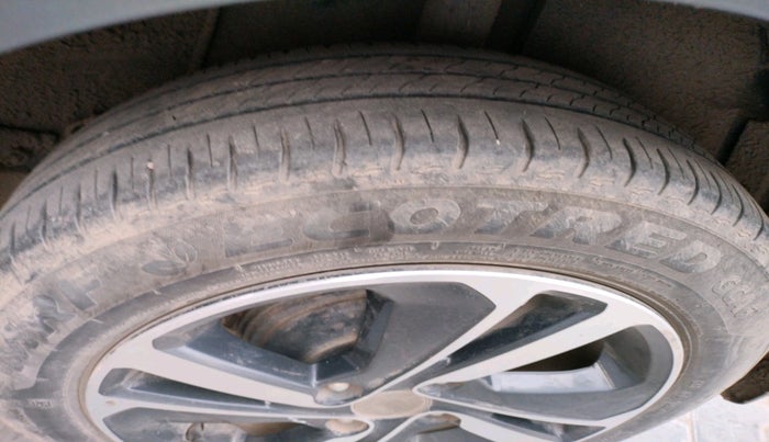 2023 Tata ALTROZ XZ CNG, CNG, Manual, 41,828 km, tyre