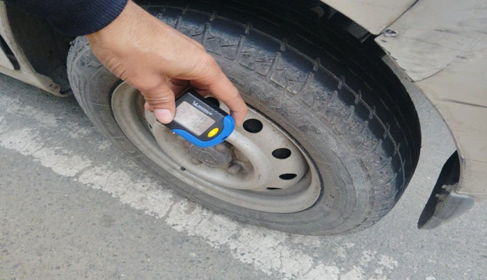 2011 Maruti Wagon R 1.0 LXI, Petrol, Manual, 20,878 km, tyre