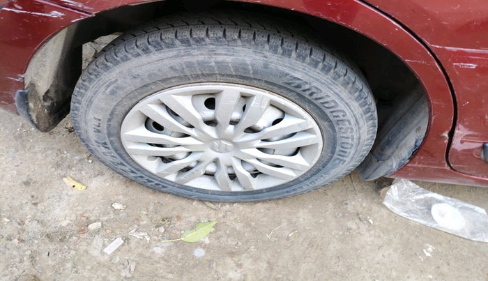 2019 Maruti Dzire VXI AMT, Petrol, Automatic, 72,932 km, tyre