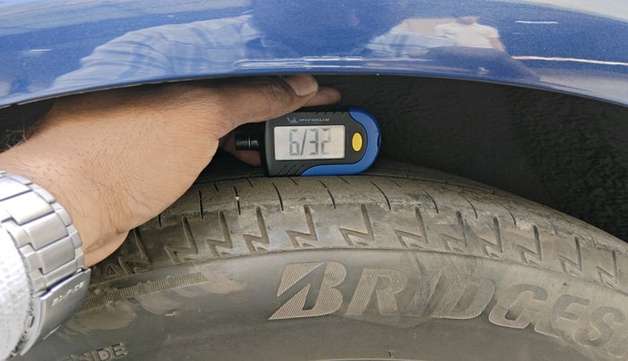 2014 Audi A4 2.0 TDI Multitronic, Diesel, Automatic, 70,296 km, tyre