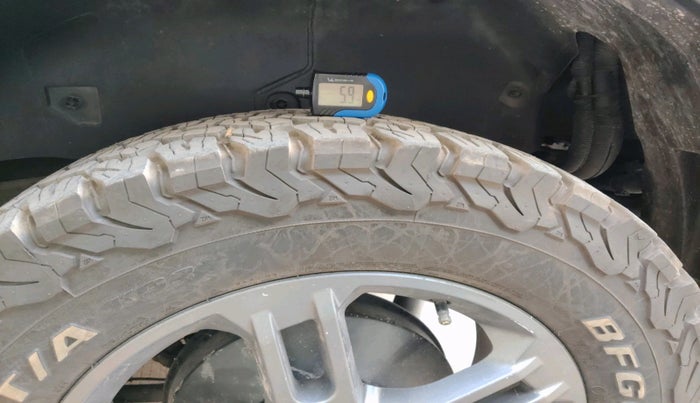 2023 Mahindra Thar LX D AT 4WD HT, Diesel, Automatic, 91,803 km, tyre