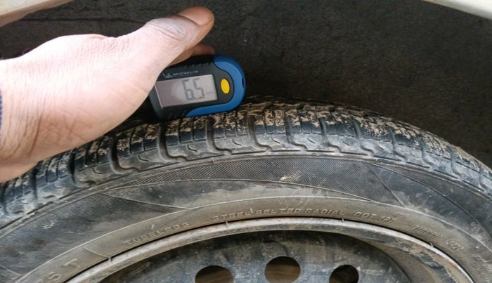 2017 Maruti Wagon R 1.0 VXI AMT, Petrol, Automatic, 74,935 km, tyre