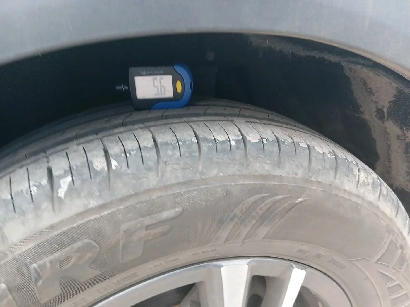 2023 Mahindra XUV700 AX 5 D MT 7 STR, Diesel, Manual, 1,12,244 km, tyre