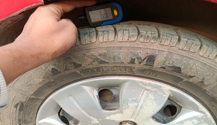 2013 Hyundai i10 MAGNA 1.2, Petrol, Manual, 1,06,629 km, tyre