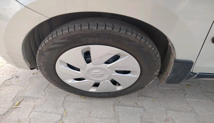 2017 Maruti Celerio VXI CNG, Petrol, Manual, 1,82,857 km, tyre