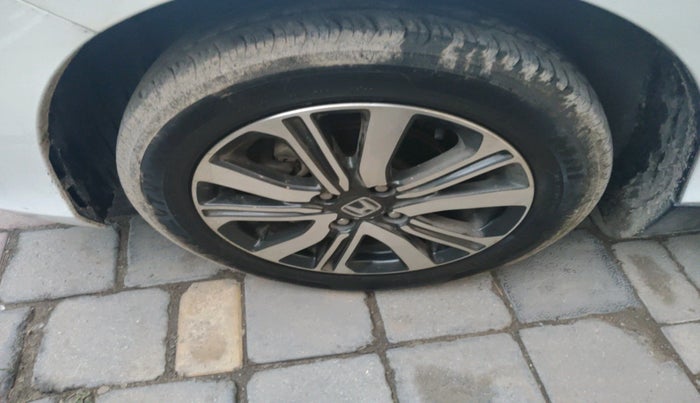 2022 Honda Amaze 1.2L I-VTEC VX CVT, Petrol, Automatic, 34,536 km, tyre