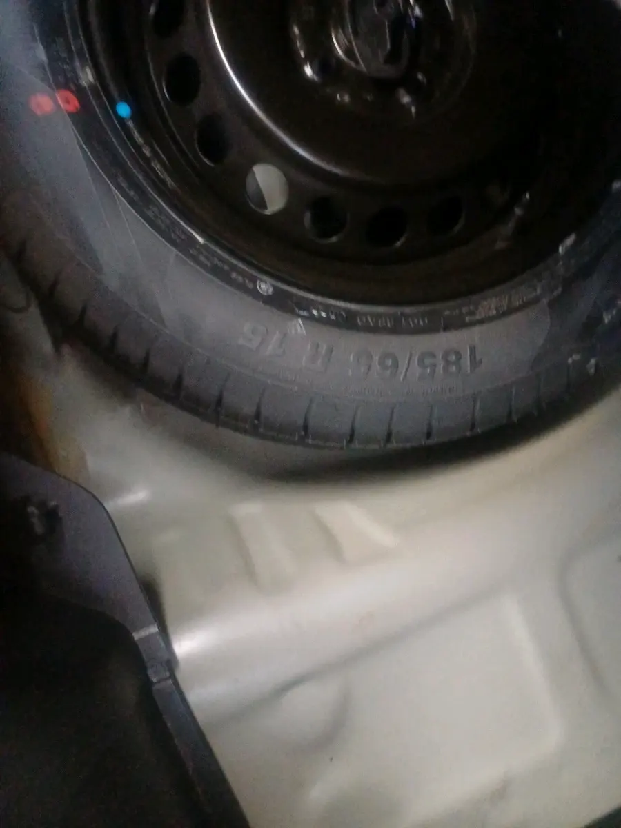 2023 Maruti Baleno ALPHA 1.2 AGS, Petrol, Automatic, 69,397 km, tyre