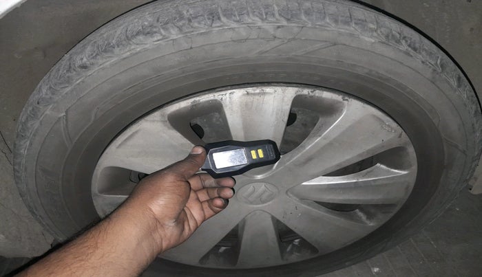 2017 Maruti Ertiga VDI SHVS, Diesel, Manual, 98,432 km, tyre