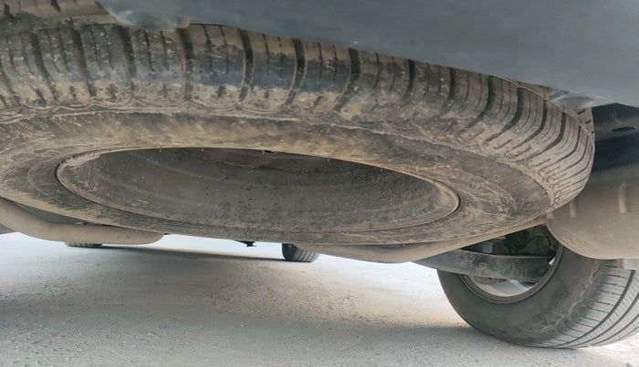 2016 Mahindra XUV500 W10 AT, Diesel, Automatic, 64,415 km, tyre