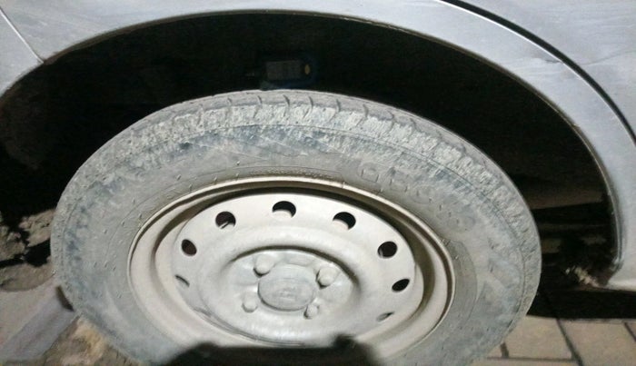 2011 Maruti Wagon R 1.0 LXI, Petrol, Manual, 53,777 km, tyre