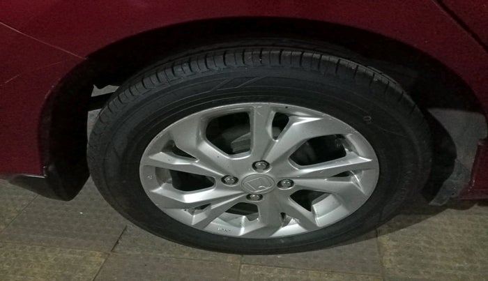 2018 Honda Amaze 1.2L I-VTEC V, Petrol, Manual, 2,49,847 km, tyre