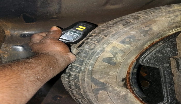 2016 Maruti Ciaz VXI, Petrol, Manual, 76,652 km, tyre