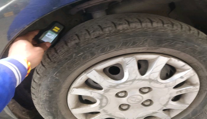 2011 Hyundai i20 MAGNA 1.2, Petrol, Manual, 93,526 km, tyre