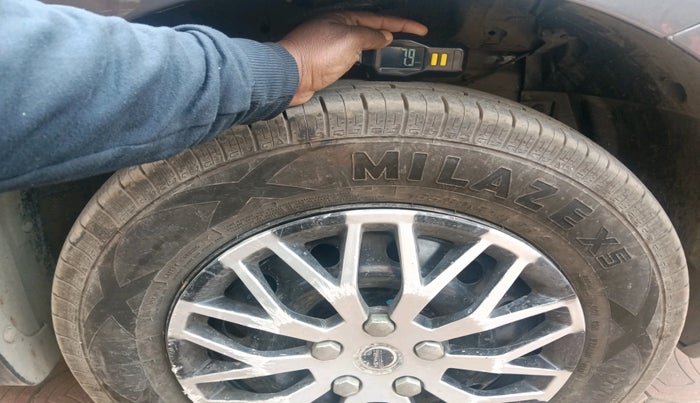 2017 Maruti Swift VDI (O), Diesel, Manual, 1,33,969 km, tyre