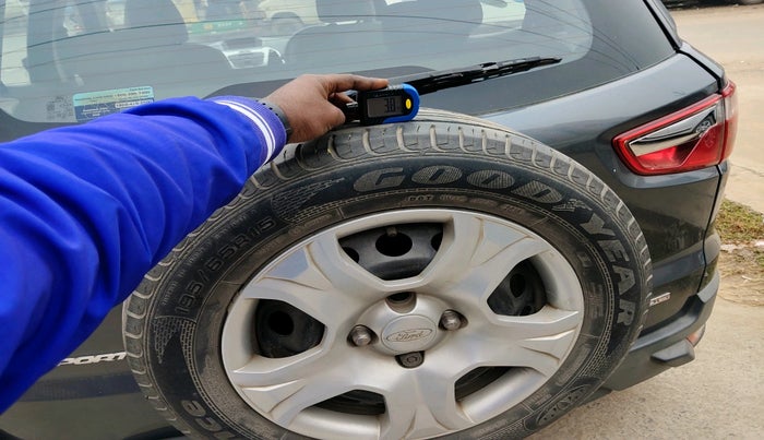 2016 Ford Ecosport TREND 1.5L DIESEL, Diesel, Manual, 1,03,250 km, tyre