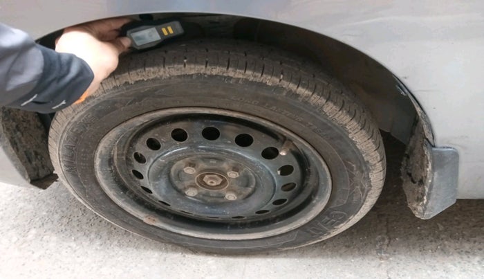 2017 Maruti Wagon R 1.0 VXI AMT, Petrol, Automatic, 1,37,075 km, tyre