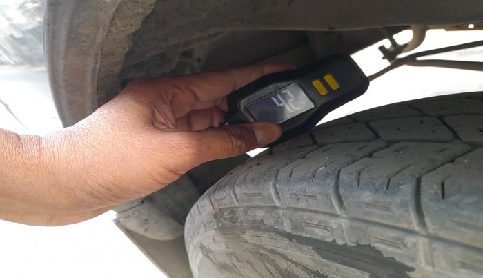 2023 Maruti Eeco 7 STR STD 1.2, Petrol, Manual, 74,772 km, tyre