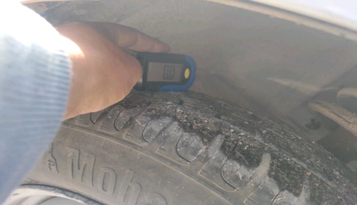 2016 Maruti Swift Dzire TOUR DIESEL, Diesel, Manual, 94,566 km, tyre