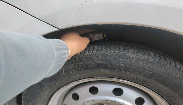 2016 Maruti Swift Dzire TOUR DIESEL, Diesel, Manual, 94,566 km, tyre