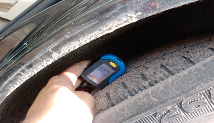 2014 Audi Q7 3.0 TDI QUATTRO, Diesel, Automatic, 1,09,365 km, tyre