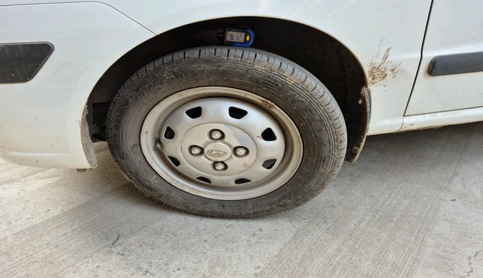 2014 Hyundai Santro Xing GL PLUS, Petrol, Manual, 59,280 km, tyre