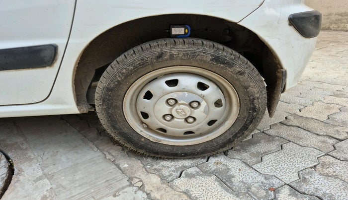 2014 Hyundai Santro Xing GL PLUS, Petrol, Manual, 59,280 km, tyre