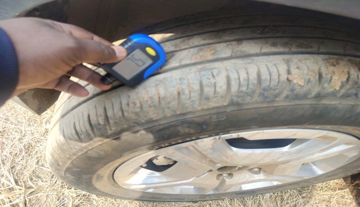 2022 KIA SONET HTK PLUS 1.0 IMT, Petrol, Manual, 43,500 km, tyre