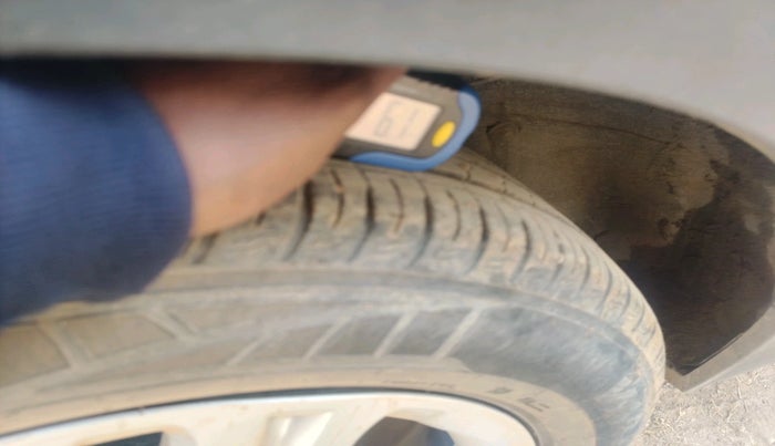 2022 KIA SONET HTK PLUS 1.0 IMT, Petrol, Manual, 43,500 km, tyre