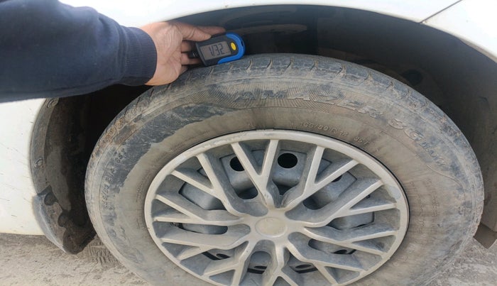 2018 Maruti Dzire VDI, Diesel, Manual, 29,189 km, tyre