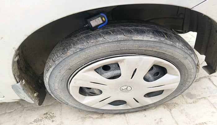 2014 Maruti Wagon R 1.0 VXI, Petrol, Manual, 1,58,078 km, tyre