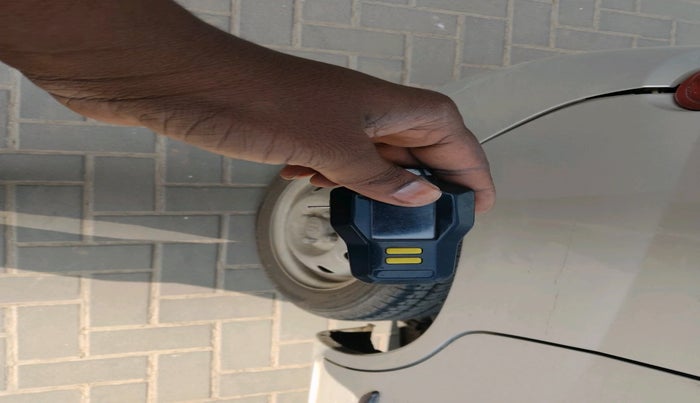 2012 Maruti Zen Estilo LXI, Petrol, Manual, 42,764 km, tyre