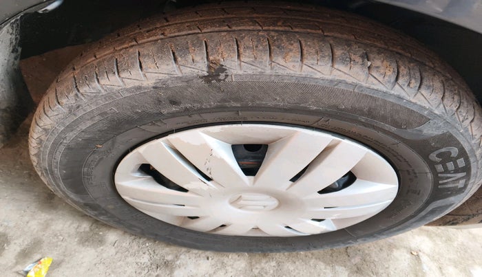 2022 Maruti Alto VXI, Petrol, Manual, 20,197 km, tyre