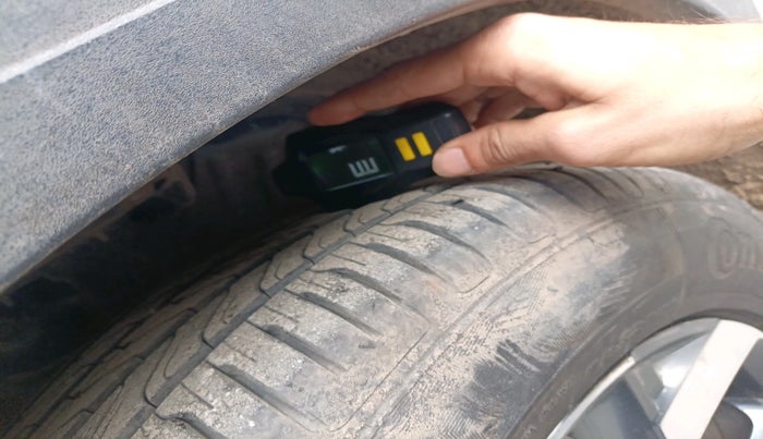 2020 Hyundai VENUE SX 1.5 CRDI, Diesel, Manual, 1,23,098 km, tyre