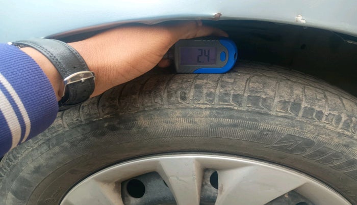 2011 Toyota Etios G, Petrol, Manual, 99,909 km, tyre