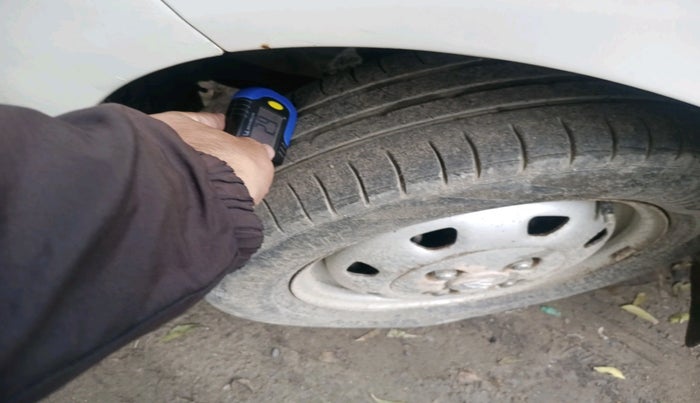 2012 Hyundai Santro Xing GL PLUS, Petrol, Manual, 1,21,011 km, tyre