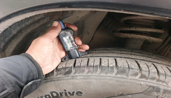 2022 Toyota URBAN CRUISER HIGH GRADE MT, Petrol, Manual, 1,12,875 km, tyre