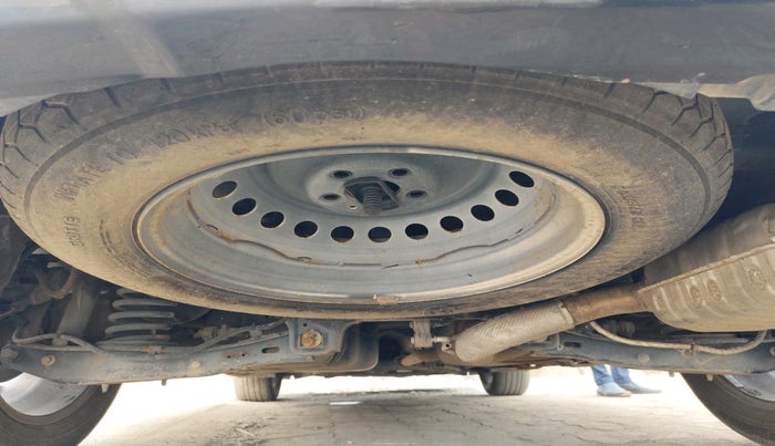 2023 Mahindra XUV700 AX 7 LUXURY P AT 7 STR, Petrol, Automatic, 57,506 km, tyre