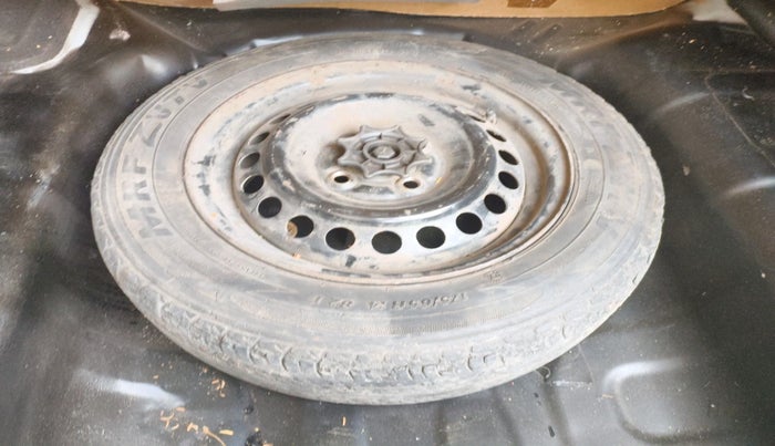 2015 Hyundai Xcent S 1.2, Petrol, Manual, 54,087 km, tyre