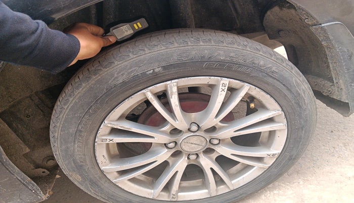 2011 Honda City 1.5L I-VTEC S MT, Petrol, Manual, 1,22,397 km, tyre