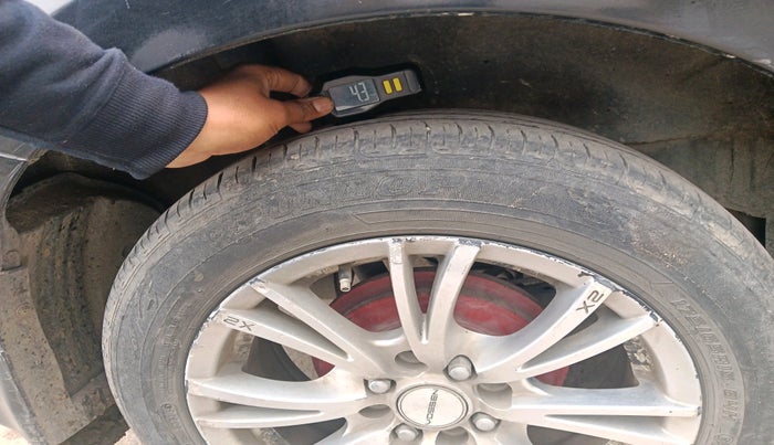 2011 Honda City 1.5L I-VTEC S MT, Petrol, Manual, 1,22,397 km, tyre