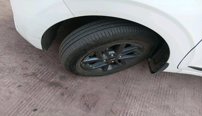 2021 Hyundai GRAND I10 NIOS SPORTZ U2 1.2 CRDI, Diesel, Manual, 82,802 km, tyre