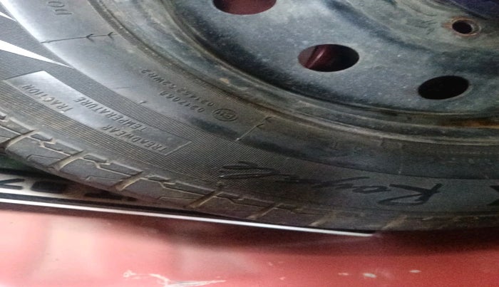 2021 Maruti Swift VXI, Petrol, Manual, 53,732 km, tyre