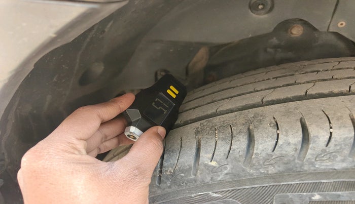 2019 Mahindra XUV500 W11, Diesel, Manual, 81,083 km, tyre