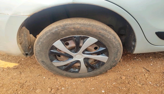 2017 Maruti Dzire VXI, Petrol, Manual, 1,52,630 km, tyre