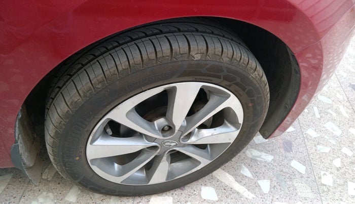 2016 Hyundai Elite i20 ASTA 1.2, Petrol, Manual, 25,728 km, tyre