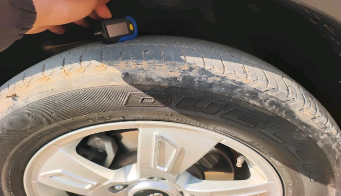 2013 Mahindra XUV500 W8, Diesel, Manual, 1,59,781 km, tyre