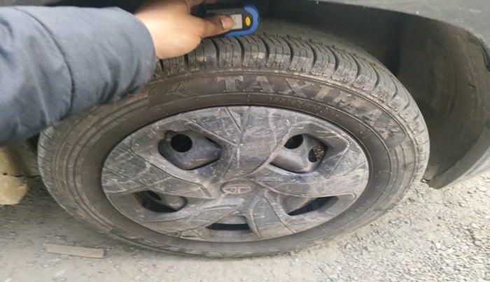 2023 Tata PUNCH PURE MT, Petrol, Manual, 1,00,244 km, tyre