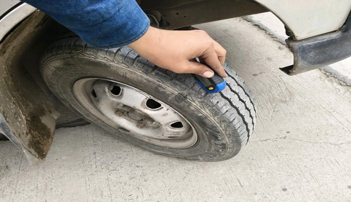 2019 Maruti Eeco 5 STR WITH A/C+HTR CNG, Petrol, Manual, 51,359 km, tyre