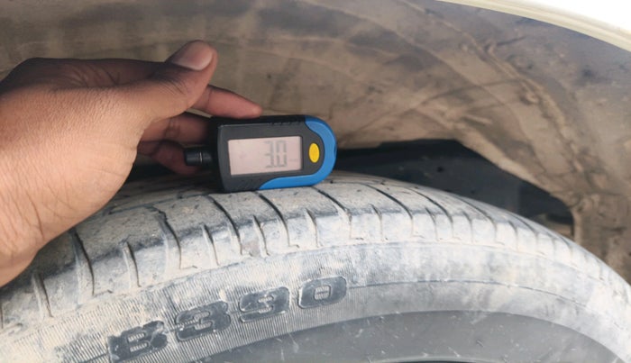 2024 Toyota Innova Crysta 2.4 GX 8STR, Diesel, Manual, 51,287 km, tyre