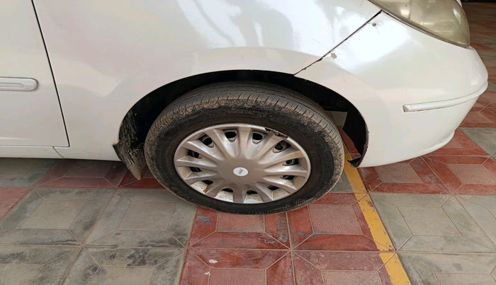 2015 Tata Indica Vista LS QUADRAJET, Diesel, Manual, 1,72,395 km, tyre